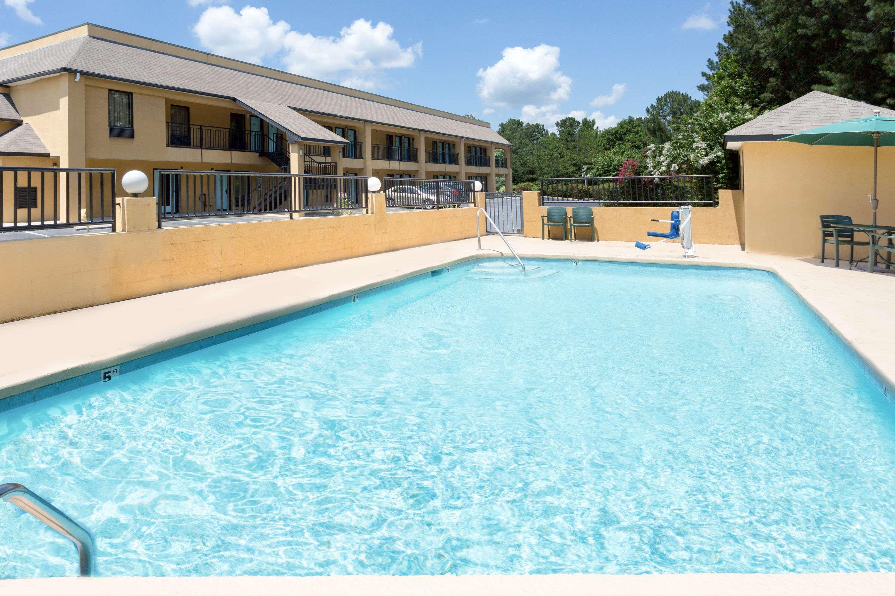 Days Inn By Wyndham Biscoe Buitenkant foto